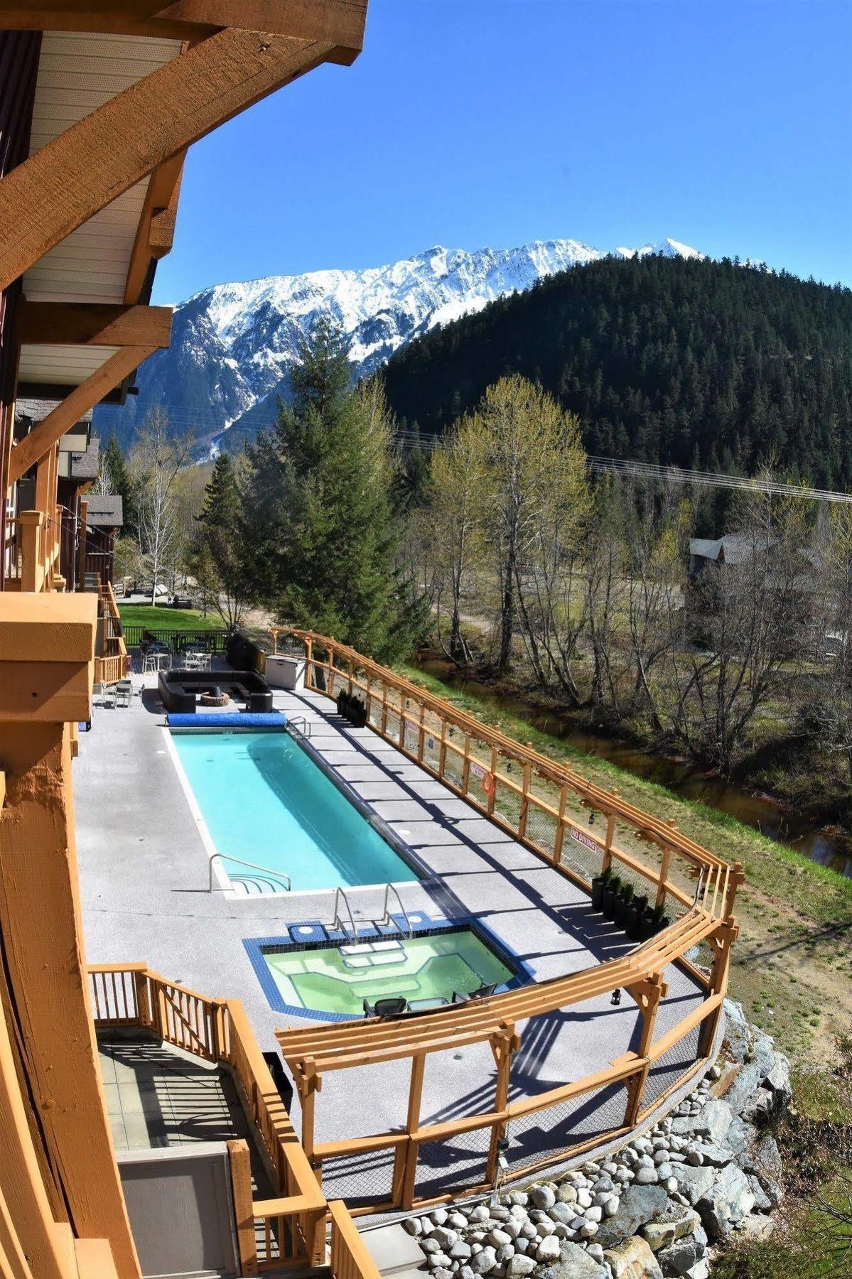 Pemberton Valley Lodge Kültér fotó